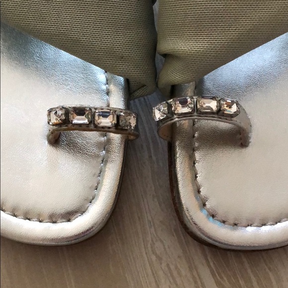 Donald Pliner Silver Delia Sandal - Picture 2 of 8